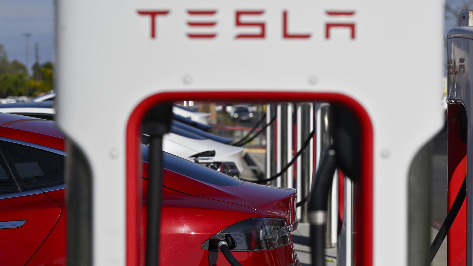 Stocks making the biggest moves midday: Tesla, GE Vernova, UnitedHealth Group and more