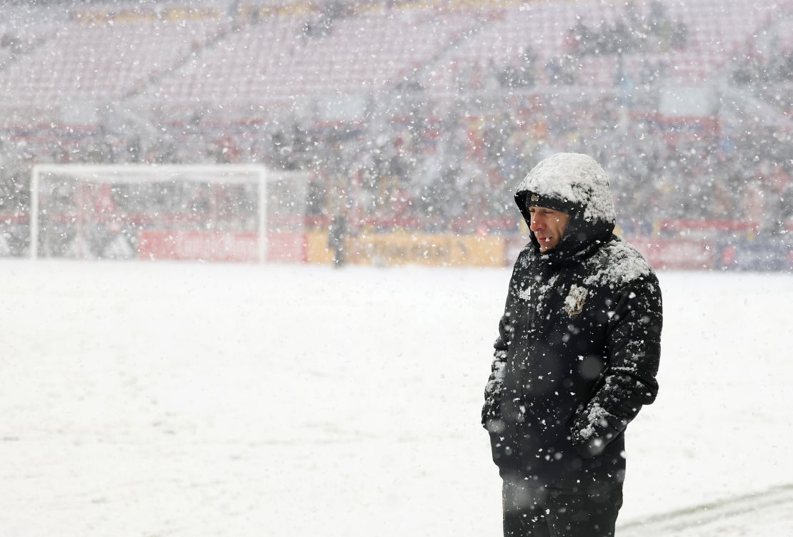 LAFC head coach Steve Cherundolo watches on from the touchline.