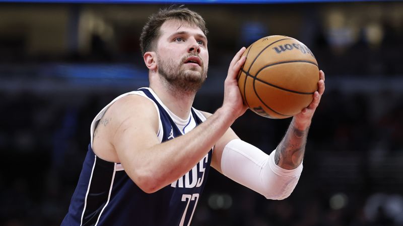 Luka Dončić racks up seventh consecutive triple-double in comfortable Dallas Mavericks victory over Chicago Bulls