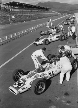 This non-championship 200 mile exhibition race was the United States Auto Club’s first event in Asia, and only the third time it had taken IndyCars overseas. Honda roamed the paddock and circuit freely, developing his own visual language as he experimented with composition and framing.