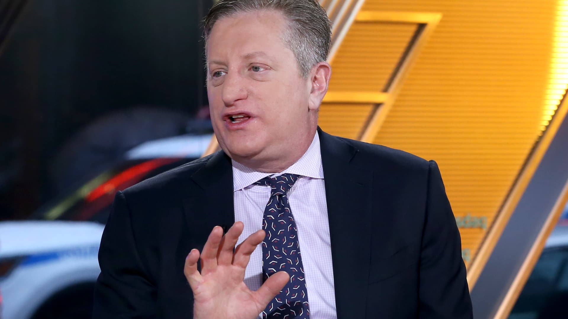 Steve Eisman says the Fed shouldn’t cut rates, risks creating a stock market bubble if it does