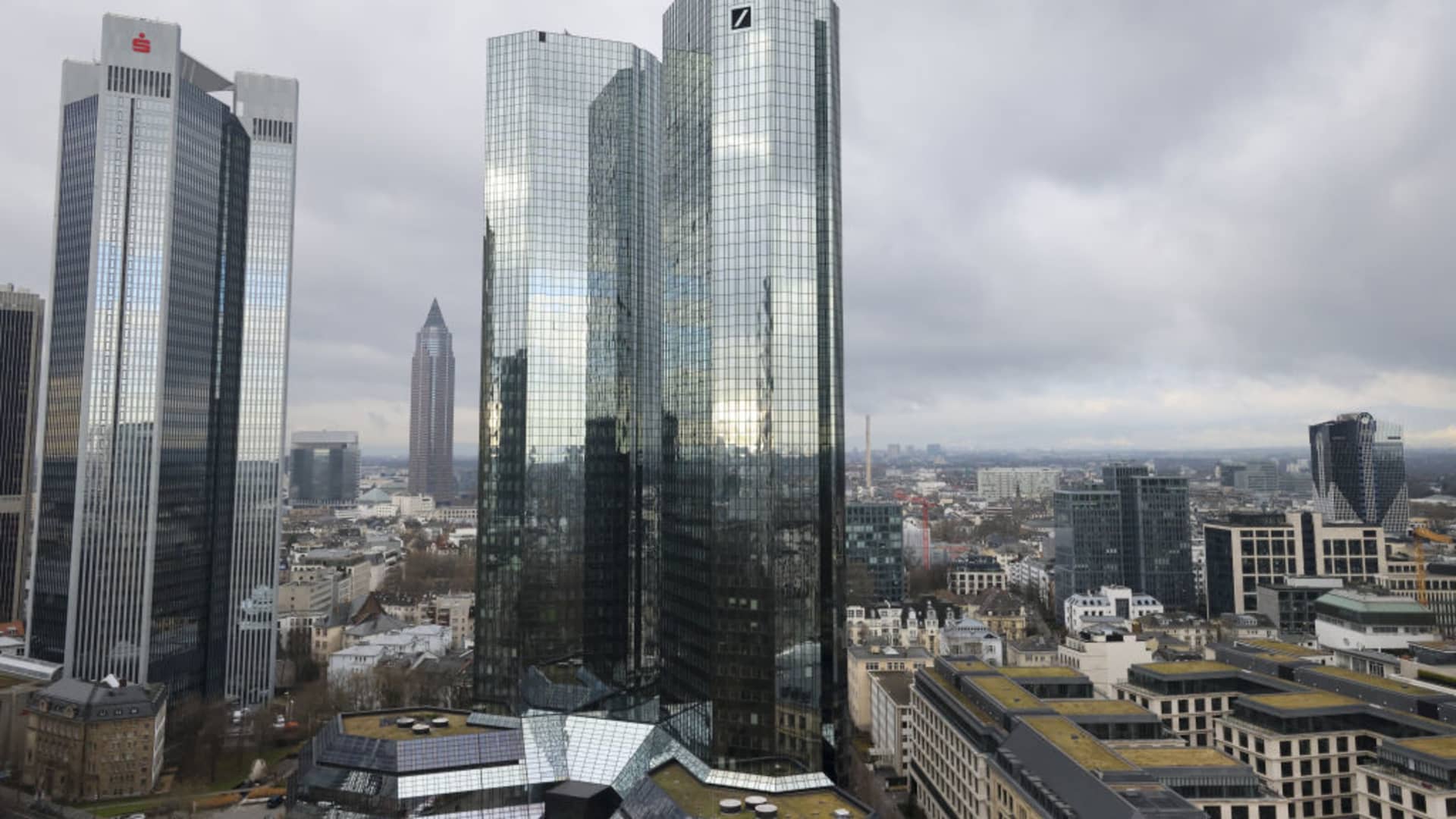 Deutsche Bank shares up 8% after first-quarter profit beat, investment banking recovery