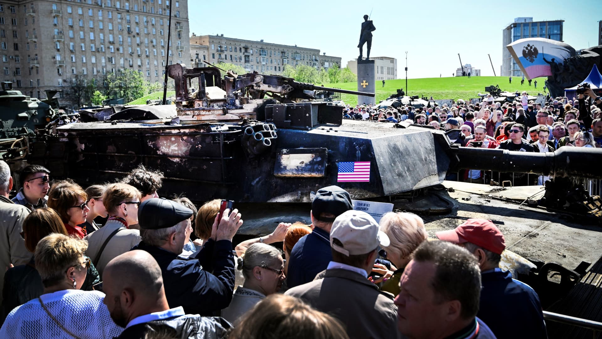 Russians flock to see NATO hardware seized in Ukraine; Moscow to beef up weapons, front line forces