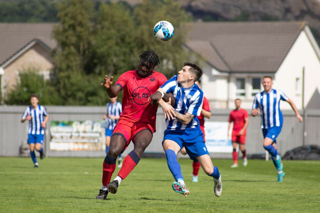 The Braves currently play in the Scottish fifth division.