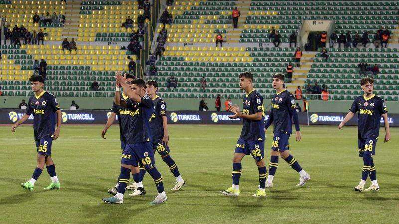 Fenerbahçe players walk out of Super Cup final after a minute of play as club calls for ‘reset of Turkish football’