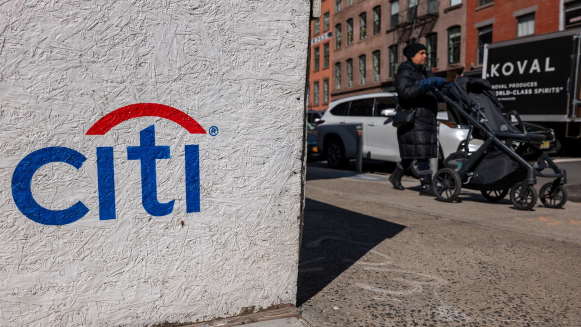 Citi fined $79 million by British regulators over fat-finger trading and control errors