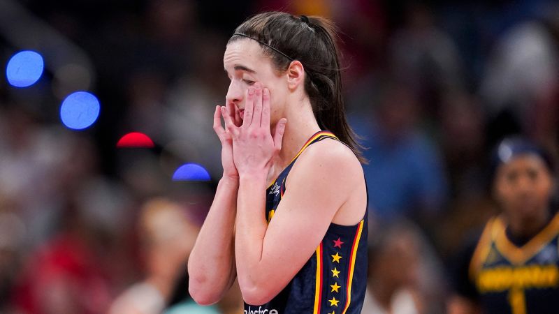 Caitlin Clark struggles during Indiana Fever home debut