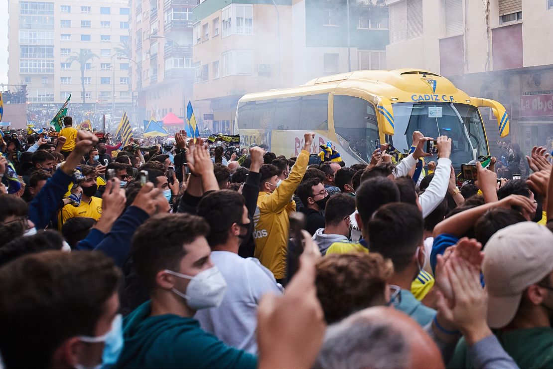 Fans in Spain protest the ESL.