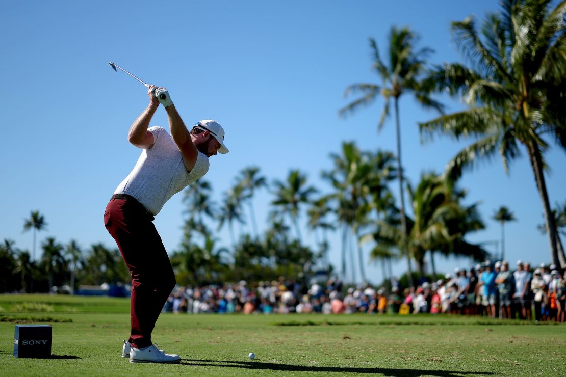 Murray plays his shot from the 17th tee during the final round of the Sony Open in Hawaii at Waialae Country Club on January 14, 2024 in Honolulu, Hawaii.