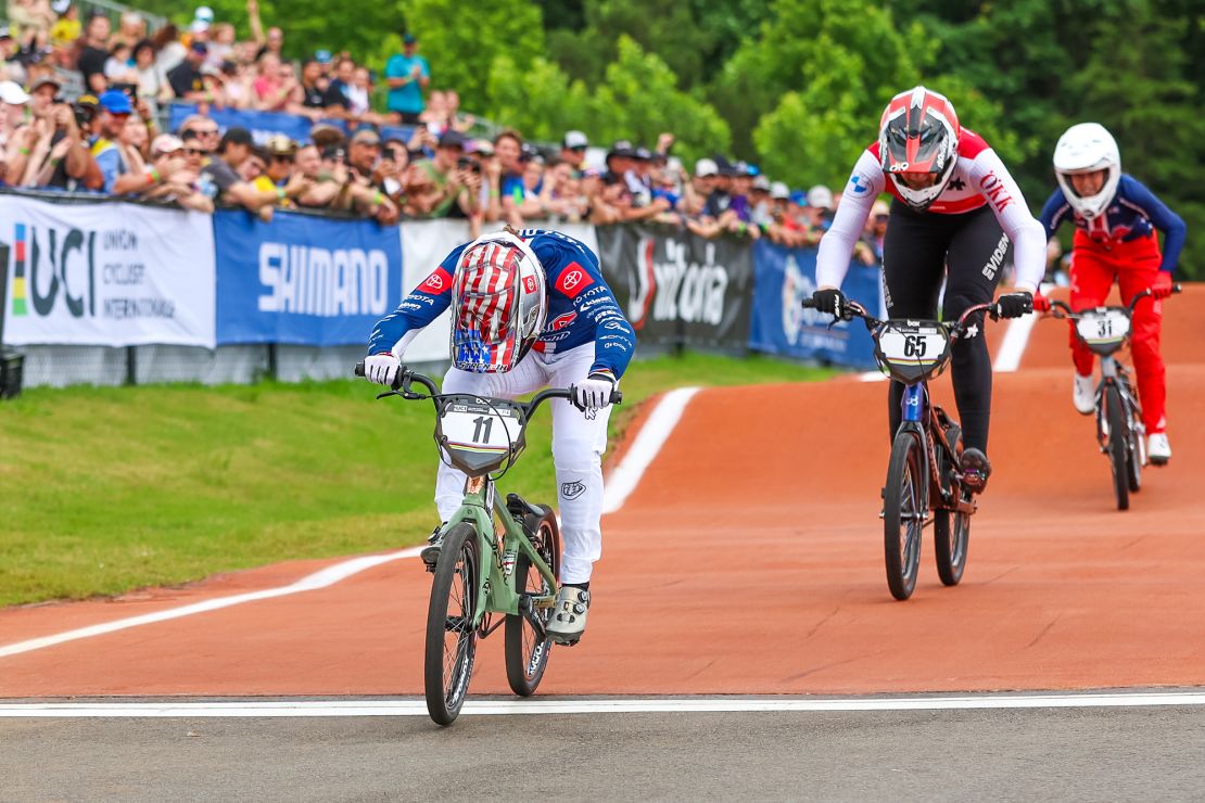 Willoughby crosses the line ahead of Claessens.