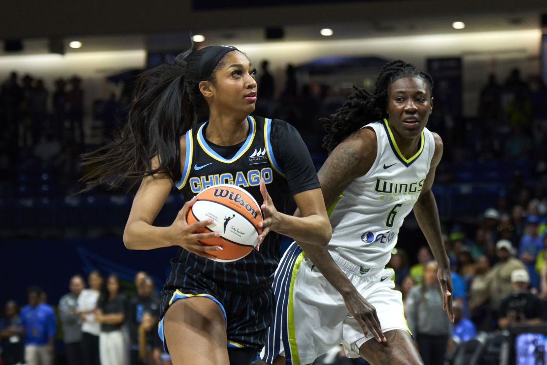 Reese drives to the basket during the Sky's game against the Dallas Wings at the College Park Center on May 15.