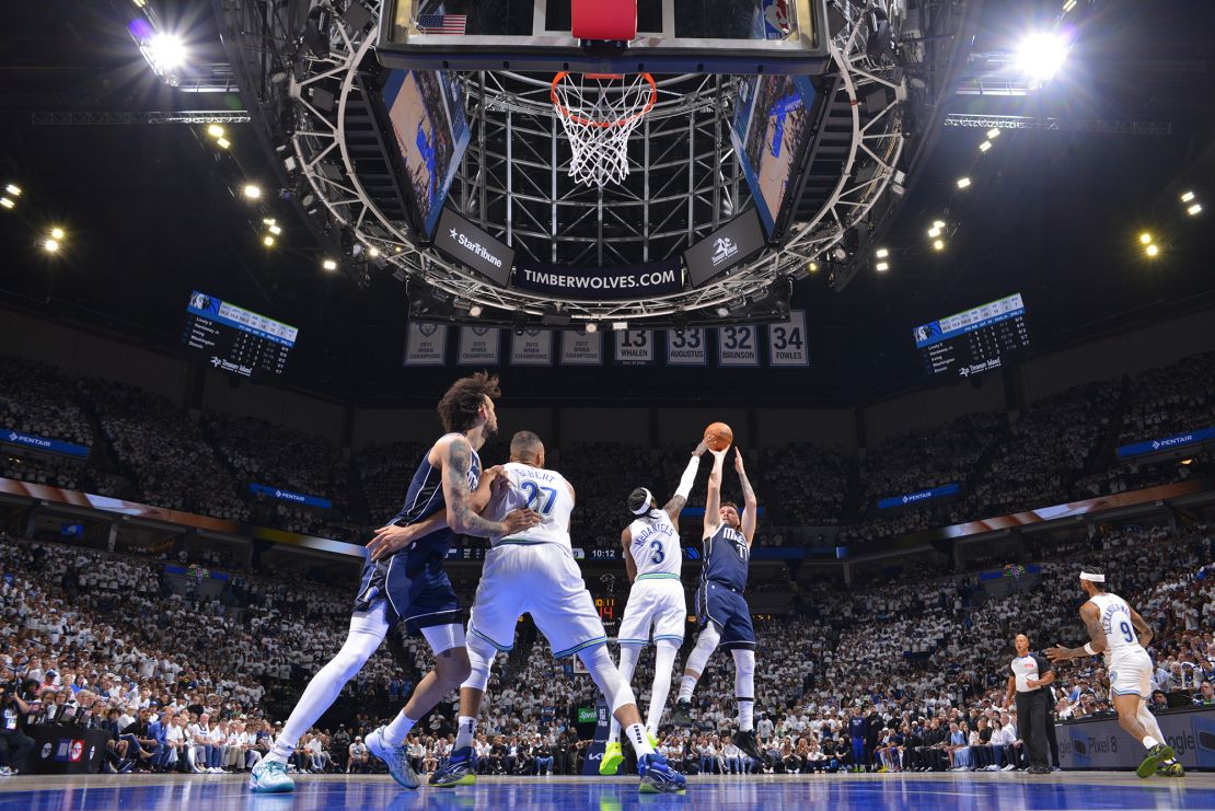 Dončić shoots against the Timberwolves in Game 1.