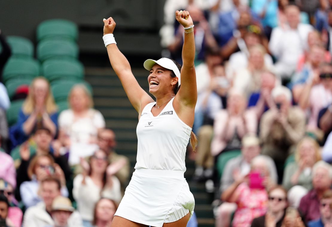 Bouzas Maneiro celebrates after her milestone victory.