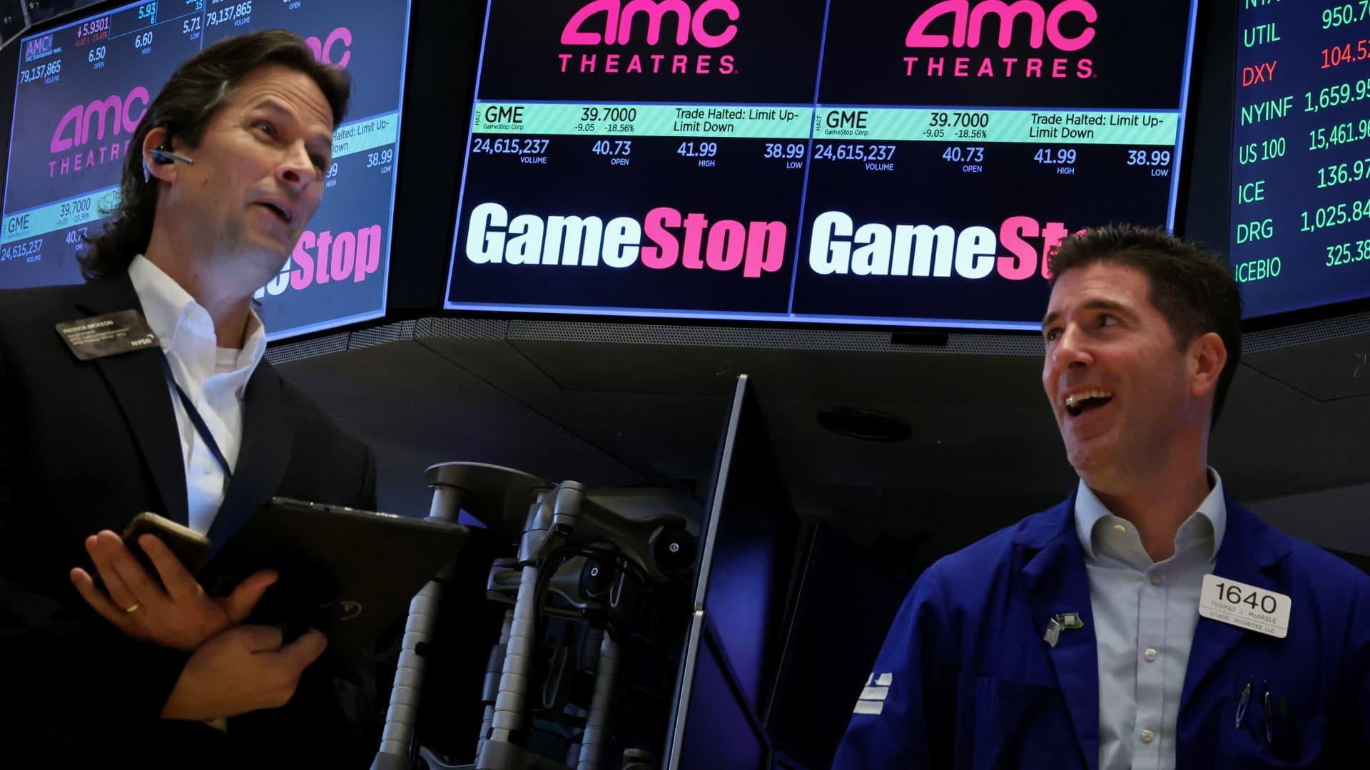 GameStop shares rise 21% — close well off highs — as ‘Roaring Kitty’ posts account with $116 million