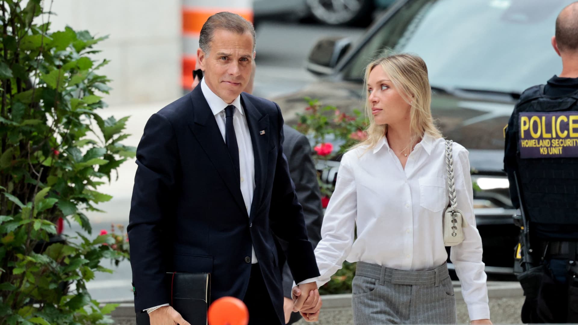 Live updates: Hunter Biden jury resumes deliberations in gun trial