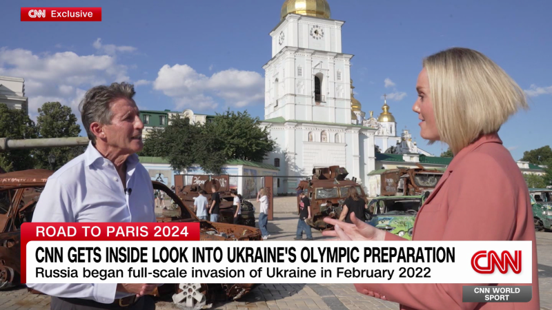 World Athletics President Seb Coe visits Ukraine in road to the Olympics