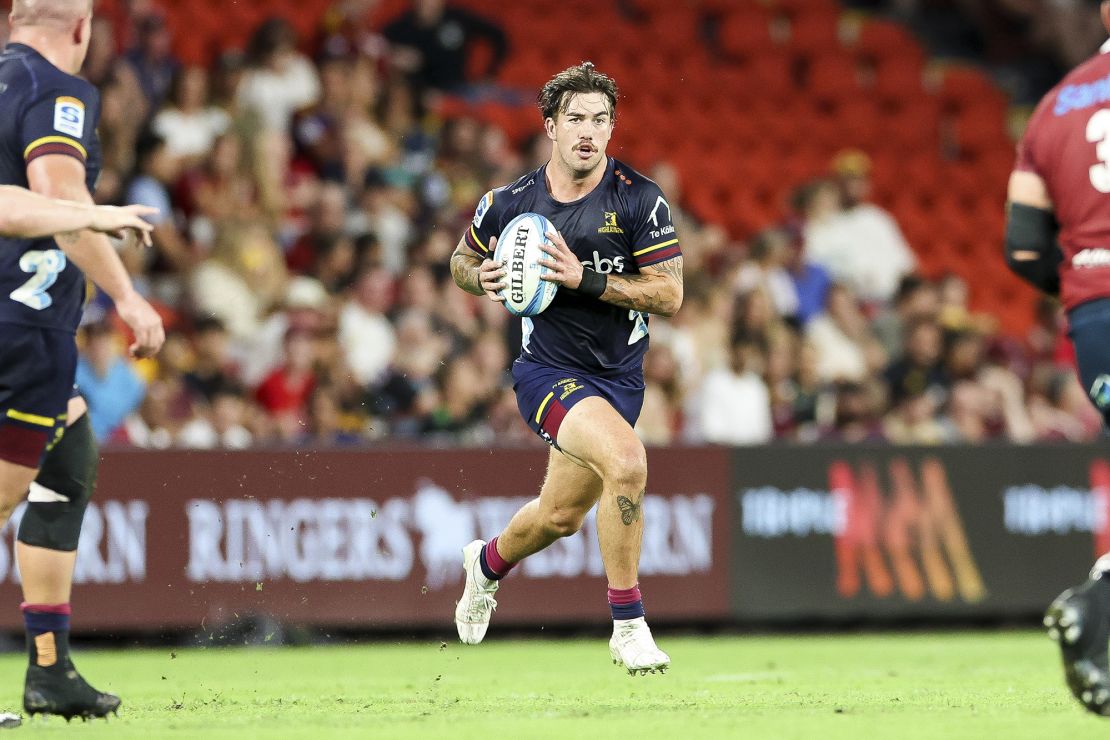 Garden-Bachop runs with the ball during the Highlanders' game against the Queensland Reds on April 19.