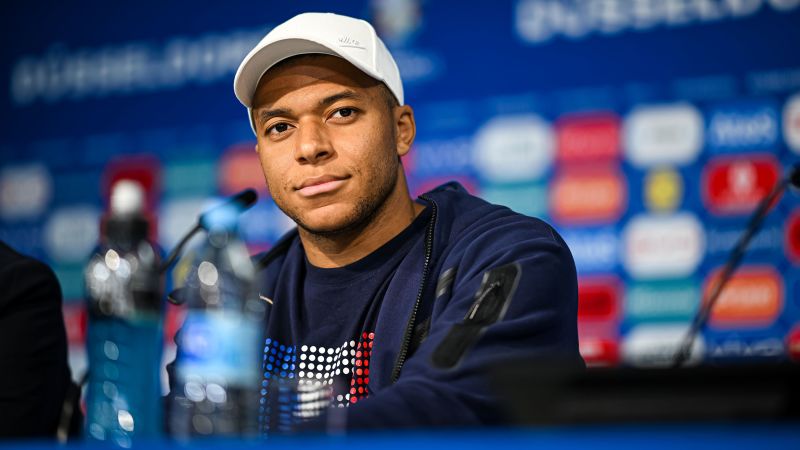 Soccer star Mbappé calls on French youth to get out and vote to defeat extremists