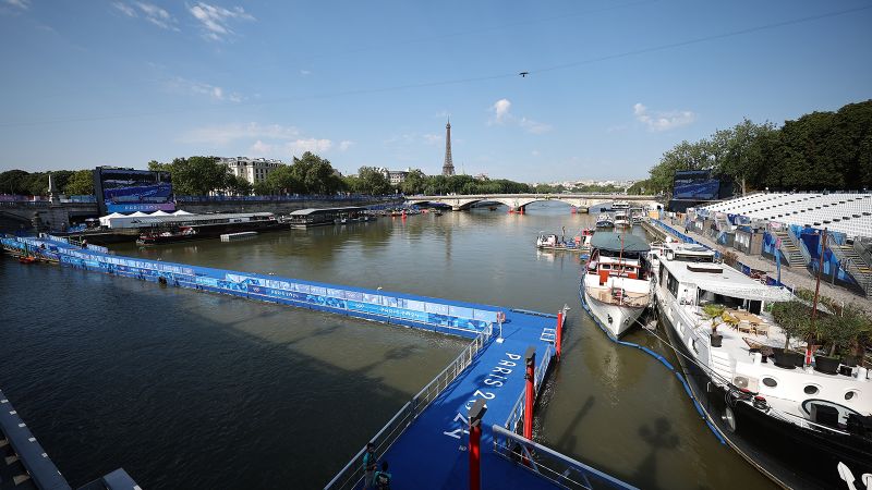 Olympic officials postpone men’s triathlon due to pollution in the Seine