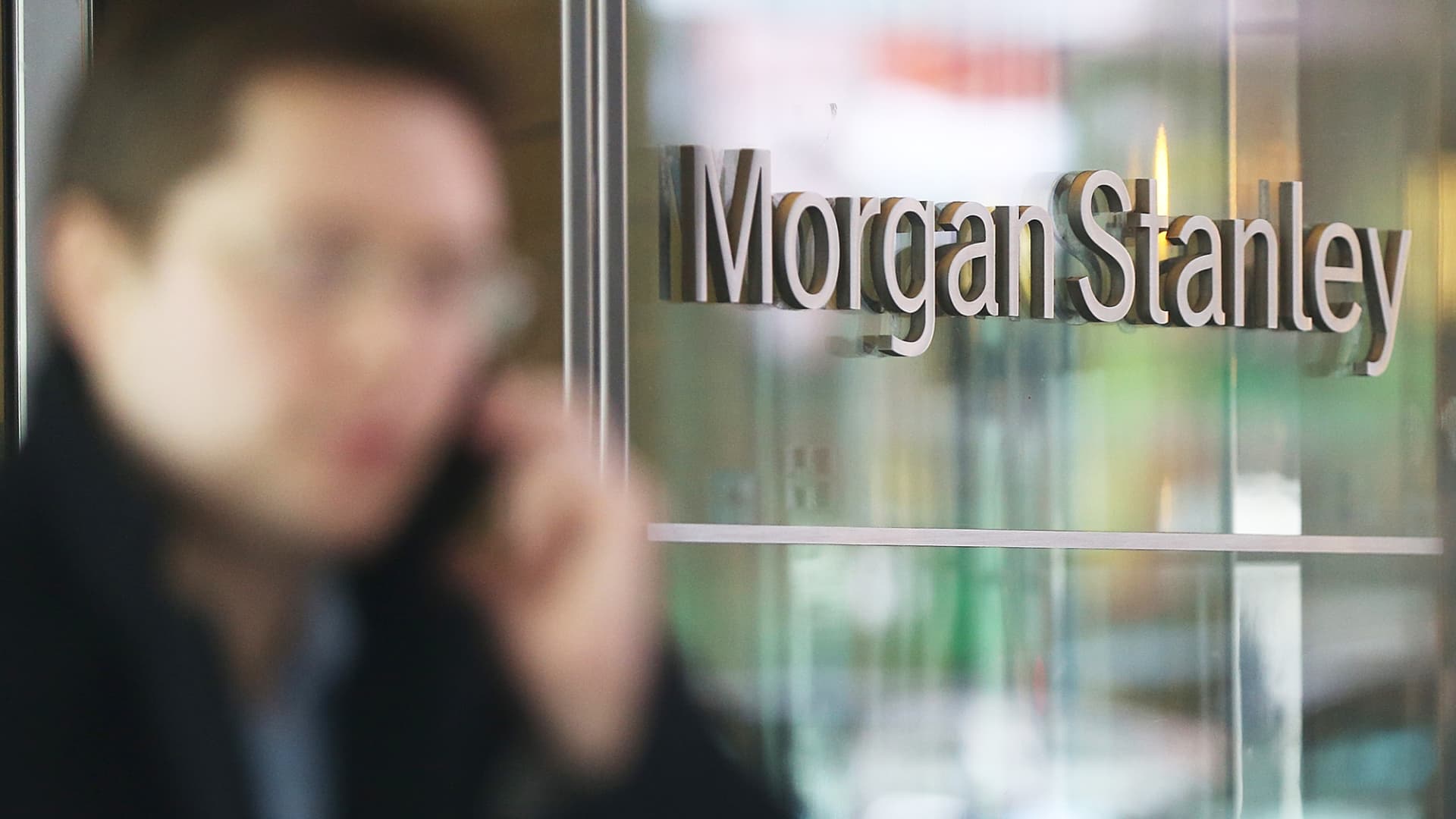 Morgan Stanley tells wealth advisors they can pitch bitcoin ETFs in a first for a big bank