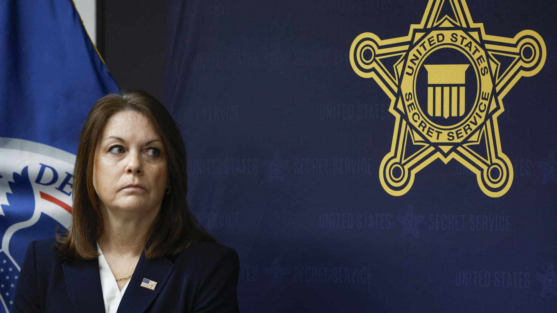 Secret Service director rejects calls to resign after Trump assassination attempt