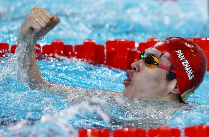 Paris 2024 Olympics - Swimming - Men's 100m Freestyle Final - Paris La Defense Arena, Nanterre, France - July 31, 2024. Zhanle Pan of China reacts after winning the race and setting a new world record. REUTERS/Ueslei Marcelino