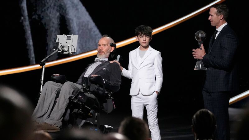 Steve Gleason delivers powerful speech as former NFL star is honored at 2024 ESPY Awards