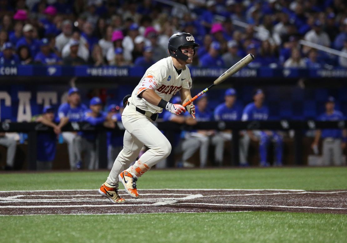 LEXINGTON, KY - JUNE 09: Oregon State infielder Travis Bazzana (37) in an NCAA super regional game between the Oregon State Beavers and the Kentucky Wildcats on June 9, 2024, at Kentucky Proud Park in Lexington, KY. (Photo by Jeff Moreland/Icon Sportswire via Getty Images)