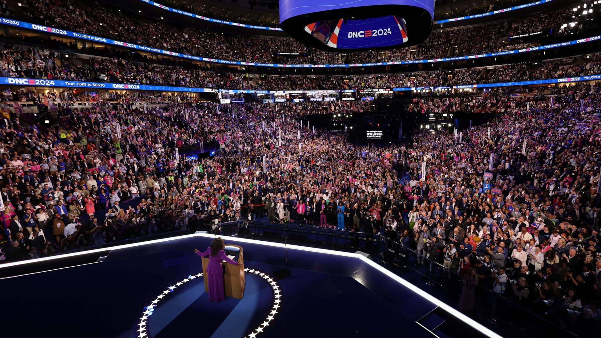 Watch DNC Live Day 3: Tim Walz, Oprah Winfrey, Bill Clinton