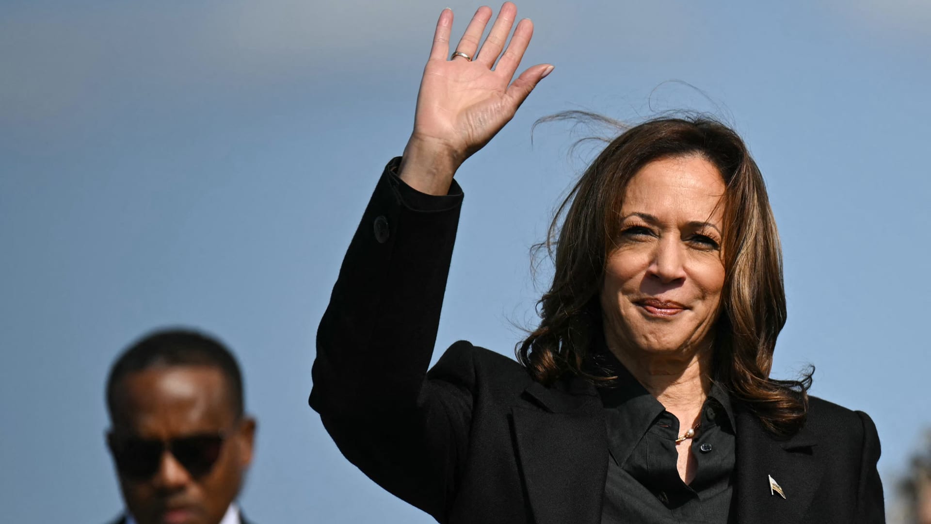 More than 700 former military and national security officials endorse Harris, say Trump is ‘impulsive and ill-informed’