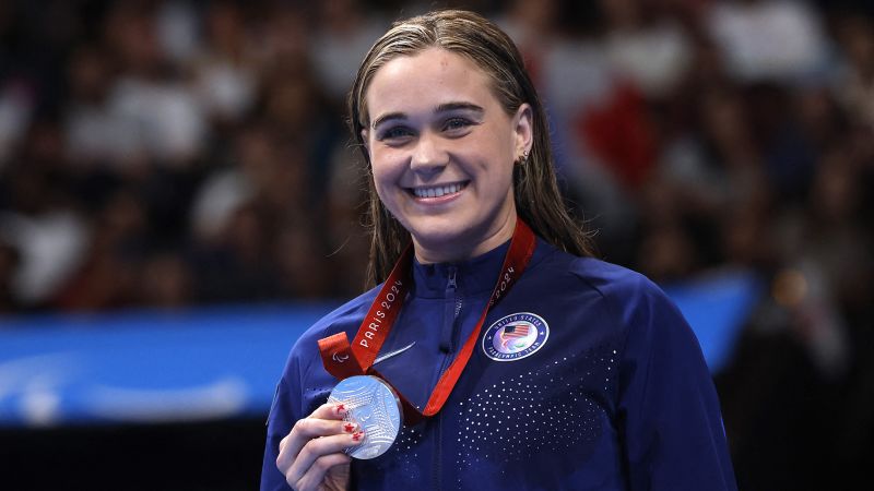 American swimmer Ali Truwit wins silver medal 16 months after losing her leg in a shark attack