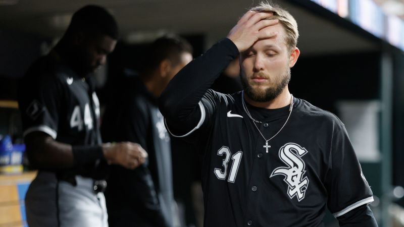 Chicago White Sox make unwanted history by recording the most losses in a single modern MLB season