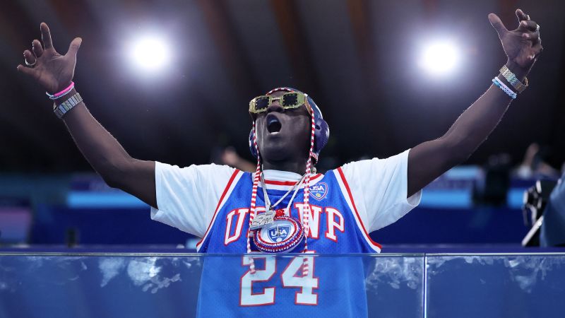 Flavor Flav helps Paralympic athlete raise money to have parents watch him compete in Paris