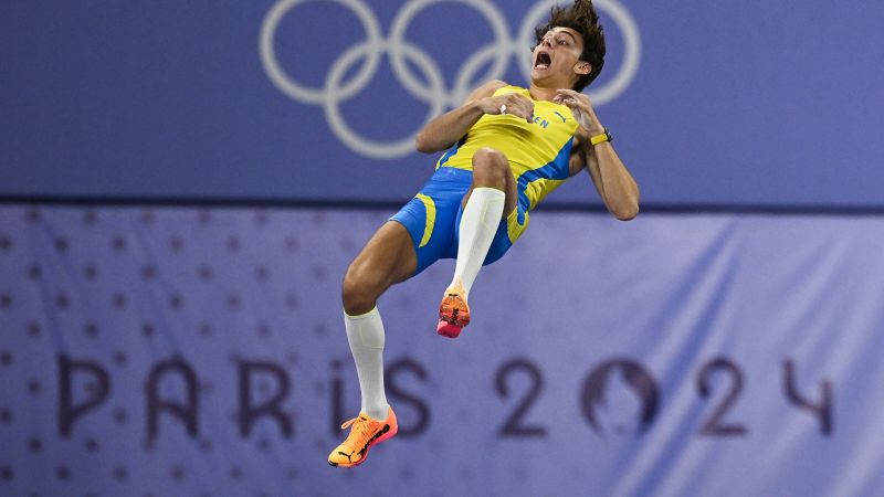 Mondo Duplantis breaks pole vault world record for the ninth time in his career