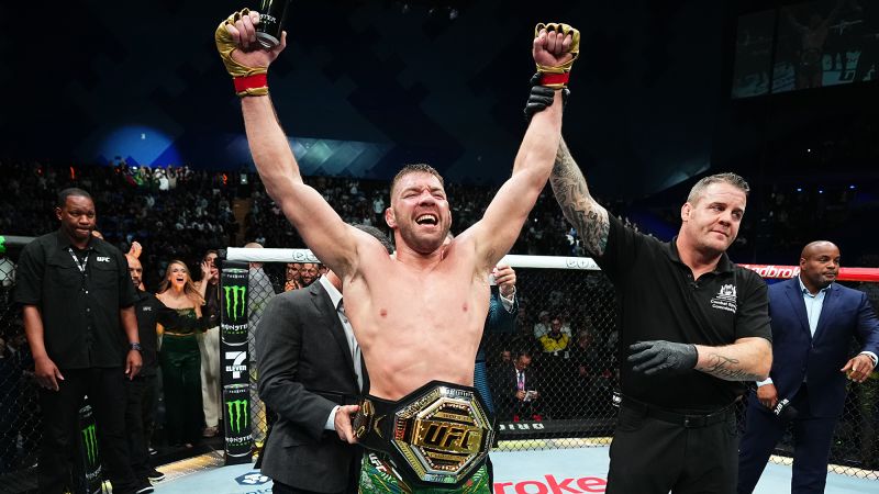 Dricus du Plessis retains UFC middleweight belt against Israel Adesanya, who touted Africa as the winner