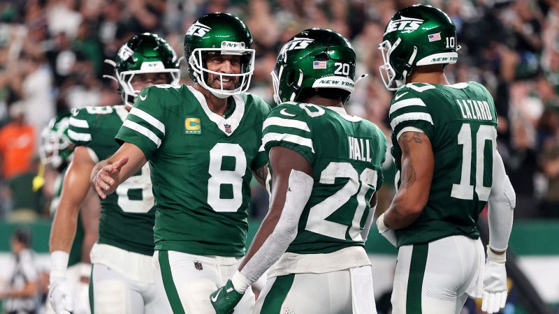 Aaron Rodgers enjoys ‘really special night’ as he leads Jets to big win over Patriots on MetLife Stadium return