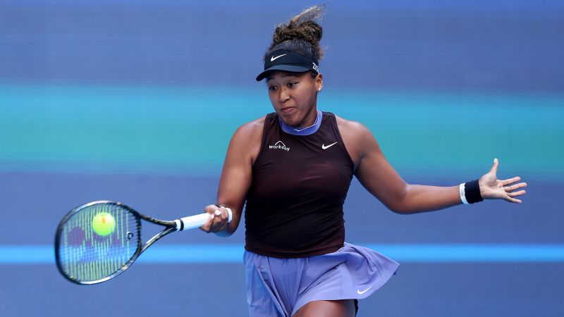 Naomi Osaka starts working with Serena Williams’ former coach after initial hesitancy