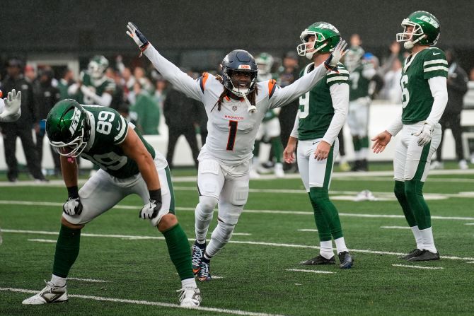 Denver Broncos cornerback Tremon Smith celebrates as a field goal attempt by New York Jets kicker Greg Zuerlein misses in the fourth quarter in East Rutherford, New Jersey, on September 29. The Broncos won 10-9.