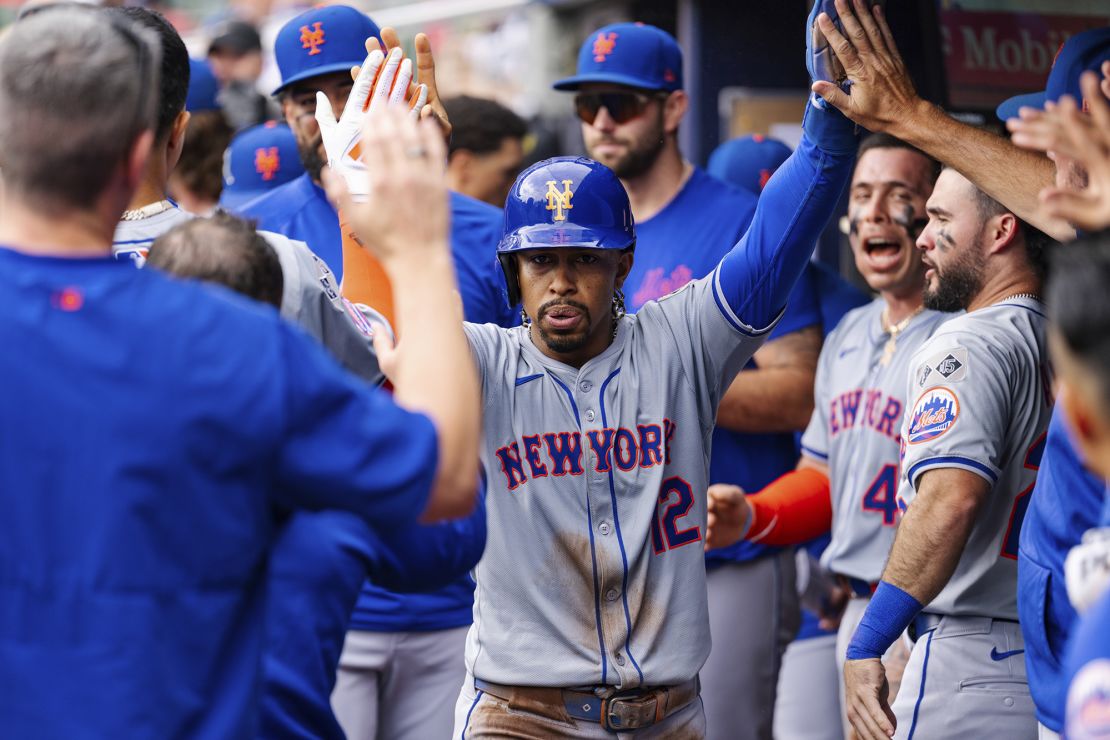 New York Mets' Francisco Lindor hit a two-run homer to seal victory for his team.