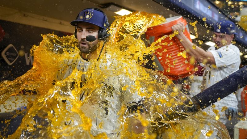 MLB Wild Card Game 2 round-up: Brewers force Game 3 as Tigers, Padres and Royals advance | CNN