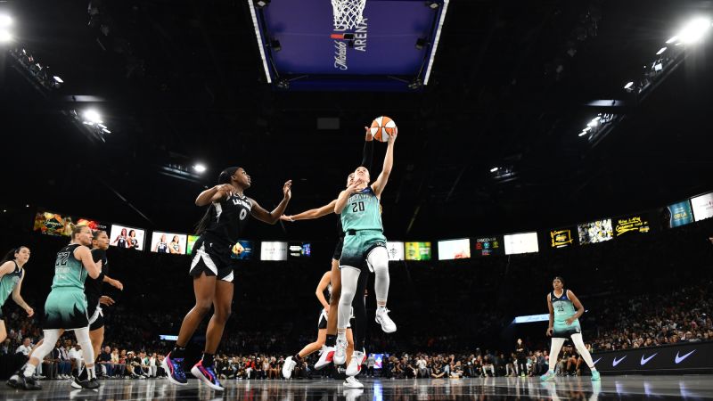 WNBA Playoffs: Las Vegas Aces stave off elimination, Minnesota Lynx take 2-1 series lead | CNN