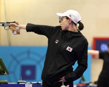 Kim shoots during the women's 10-meter air pistol final at the Paris Olymypics.