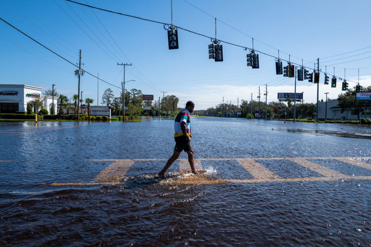 Hurricane Milton Barrels Into Florida