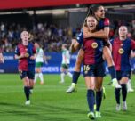 Clàudia Pina scores Barcelona's fifth goal past Anna Tamminen.