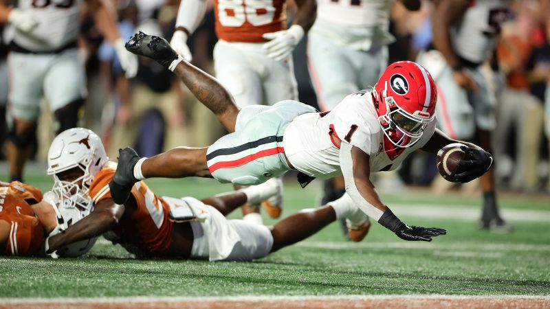 No. 5 Georgia upset No. 1 Texas in game marred by Longhorns fans throwing trash on the field | CNN