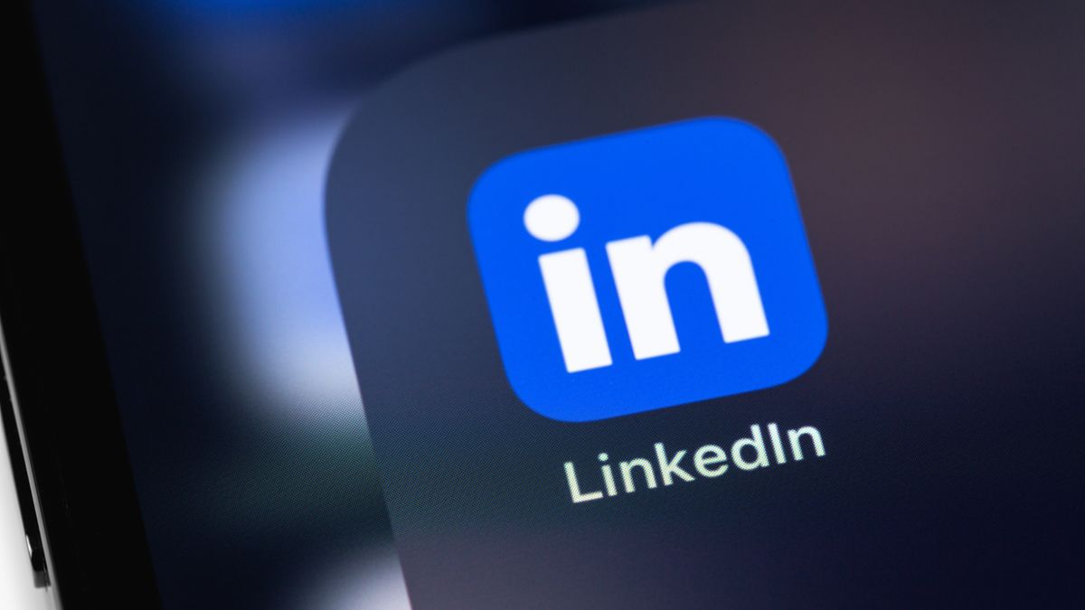 Lost a load of LinkedIn followers recently? It could just be a bug