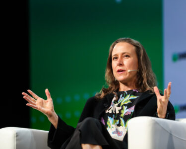 23andMe's future prompts more worries, as genomic data analysis improves