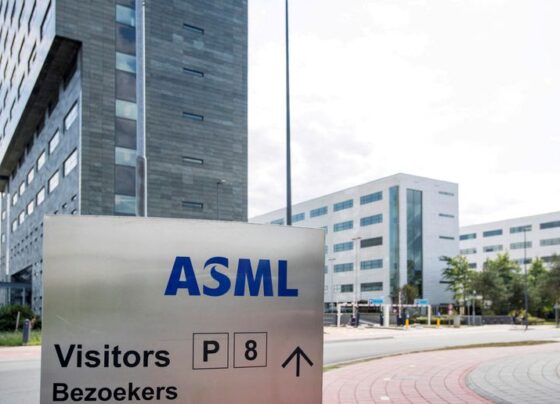 ASML warning shocks global chip investors