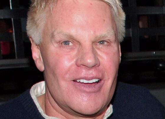 Abercrombie ex-CEO Mike Jeffries charged with sex trafficking, prostitution