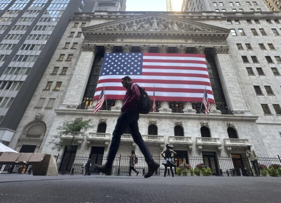 Asian shares gain after China says more help is needed for its slowing economy